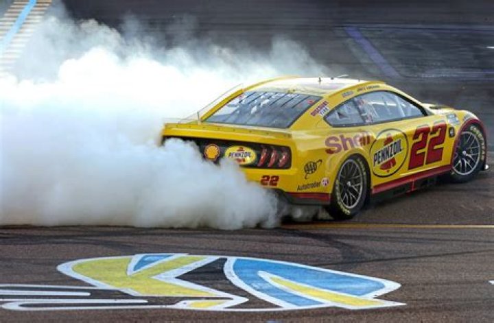 A Look into Joey Logano's Personal Life: Family! [2023 Update]