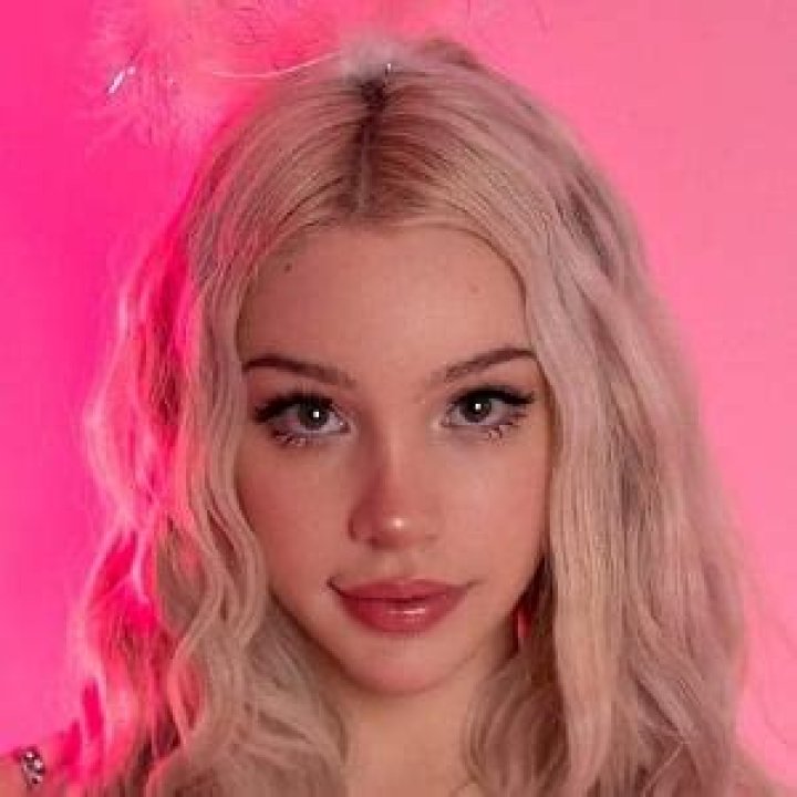 Alice Delish - Age, Family, Bio