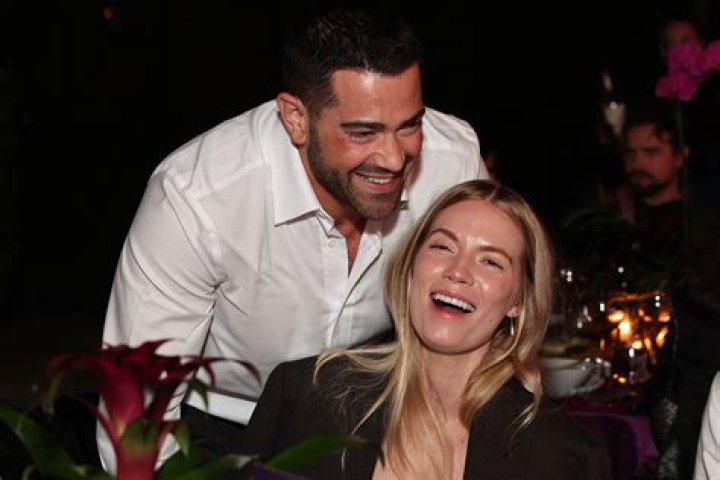 Corin Jamie Lee Clark (Jesse Metcalfe Girlfriend) Bio, Wiki, Age, Height, Model, and Net Worth