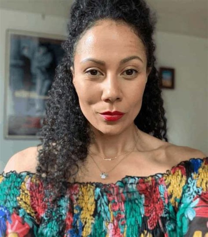 Crystal Balint- Wiki, Age, Height, Net Worth, Husband, Ethnicity |