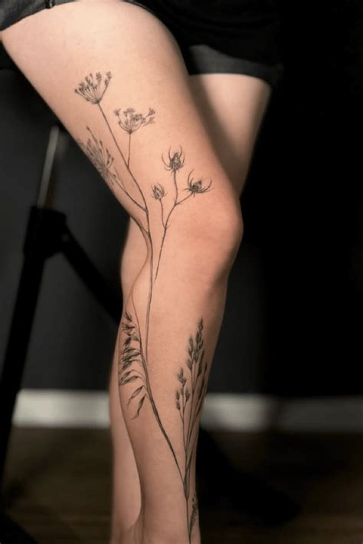 Discover The Allure Of Classy Side Thigh Tattoos