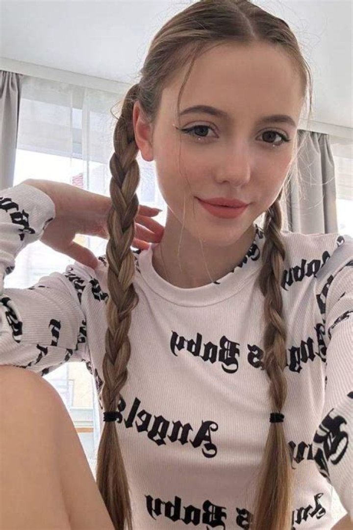Inside The "Oakley Rae OnlyFans Leak" Saga