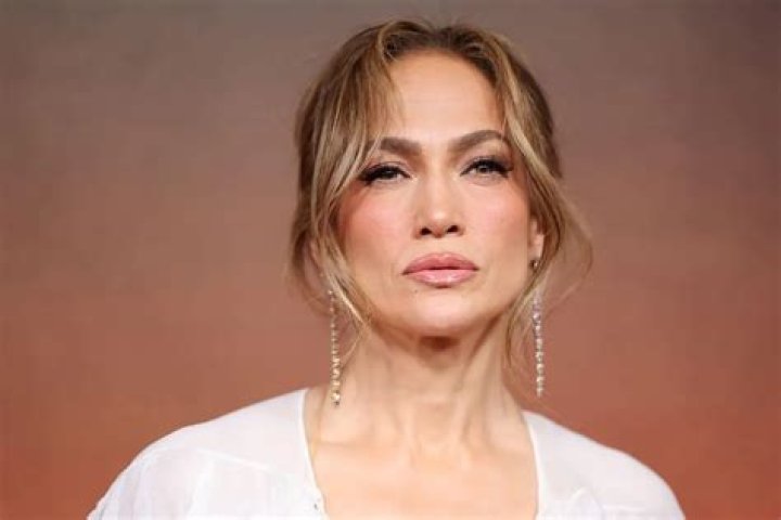 Jennifer Lopez Height, Weight and Body Net Worth