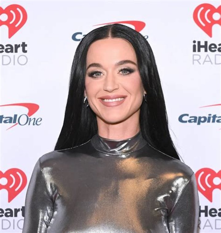 Katy Perry height and weight measurements