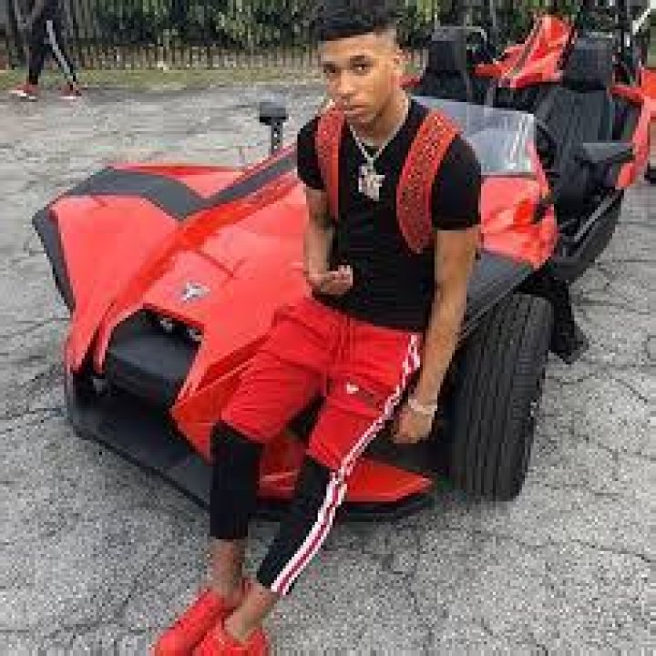 NLE Choppa (Rapper) Wiki, Bio, Age, Height, Weight, Girlfriend, Dating, Net Worth, Career, Facts ·