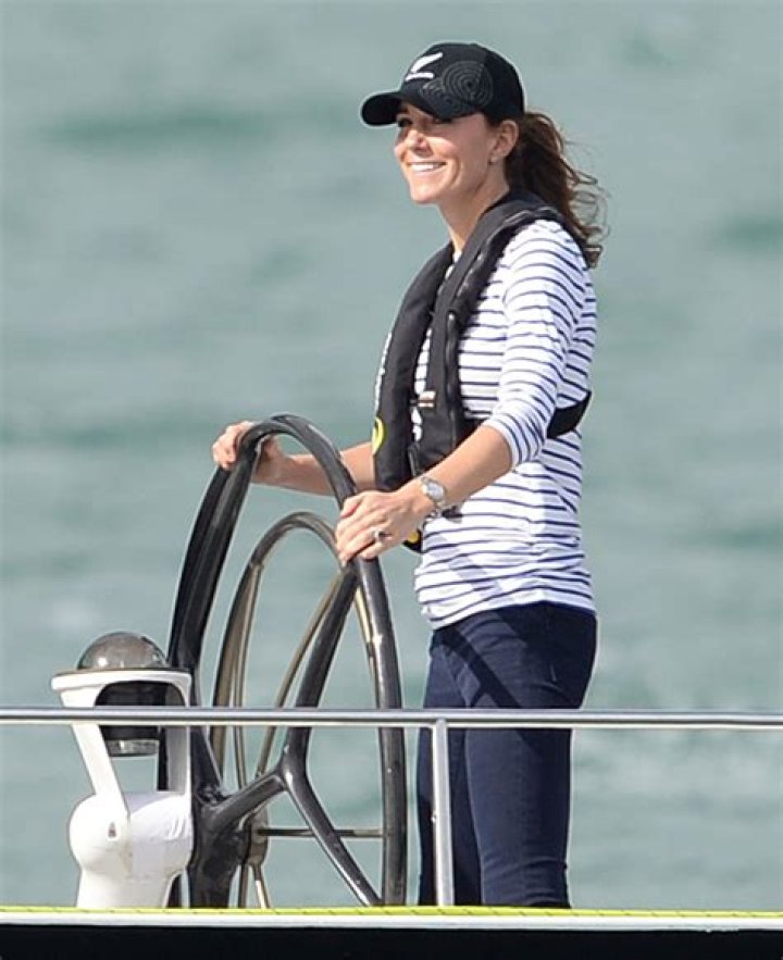 [PICS] Kate Middleton Bikini Photos The Duchess Sexiest Beach Pics Hollywood Life