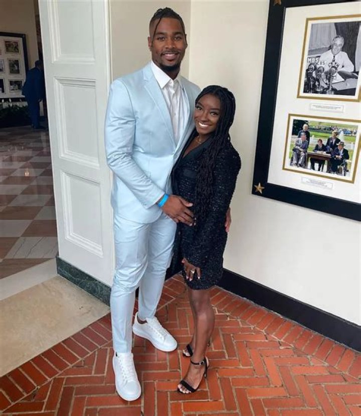 Simone Biles Dating History a Look at Her Past Relationship and CurrentStatus