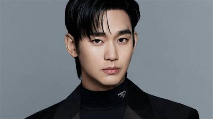 Uncover The Secrets Of "Kim Soo-hyun's Girlfriend": Discoveries And Insights