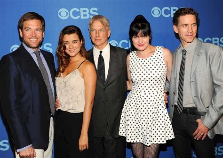 White Collar (TV) Cast - All Actors and Actresses ·